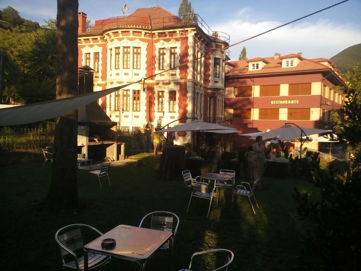 Hotel restaurante Parador de Felechosa Exterior foto