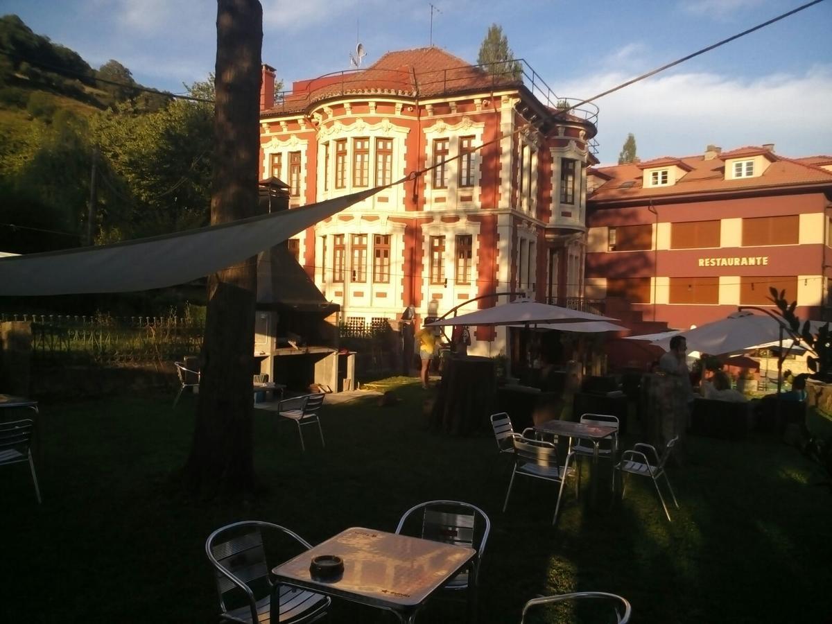 Hotel restaurante Parador de Felechosa Exterior foto