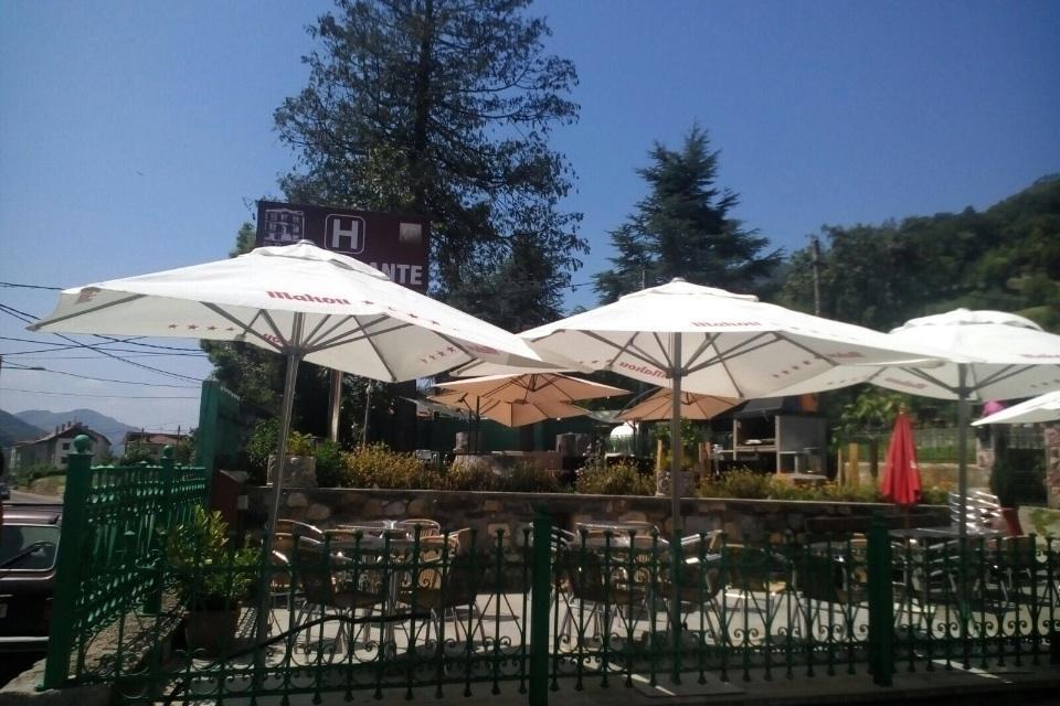 Hotel restaurante Parador de Felechosa Exterior foto